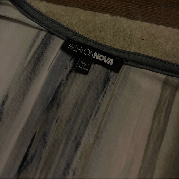 Fashion Nova - Portrait Of Our Love Dress - Picture 3 of 4